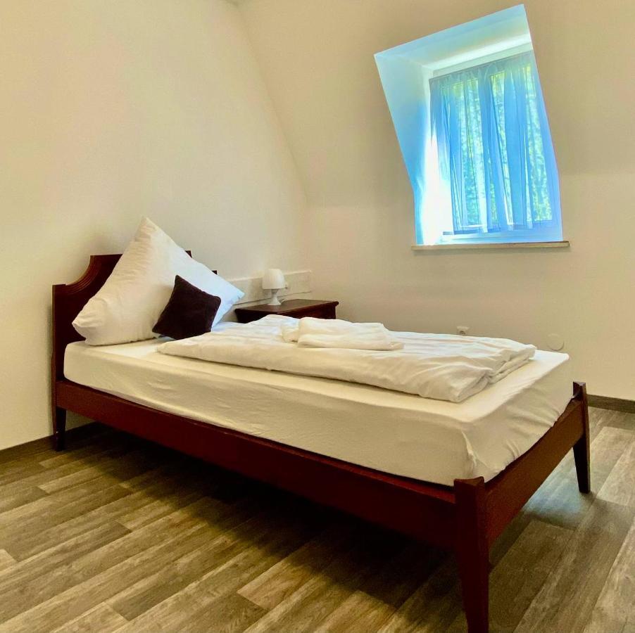 Hotel Krone Riesling Trittenheim Oda fotoğraf